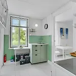 2 Bedroom Cozy In *