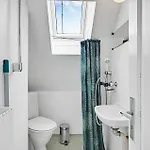2 Bedroom Cozy In Daire