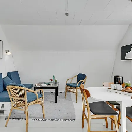 2 Bedroom Cozy In Daire Svendborg