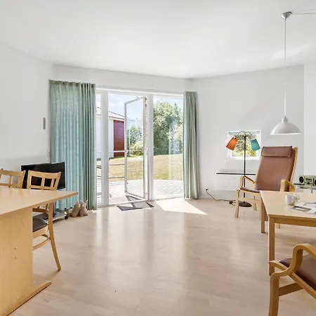 Apartment Sopark Lejl, 39 *